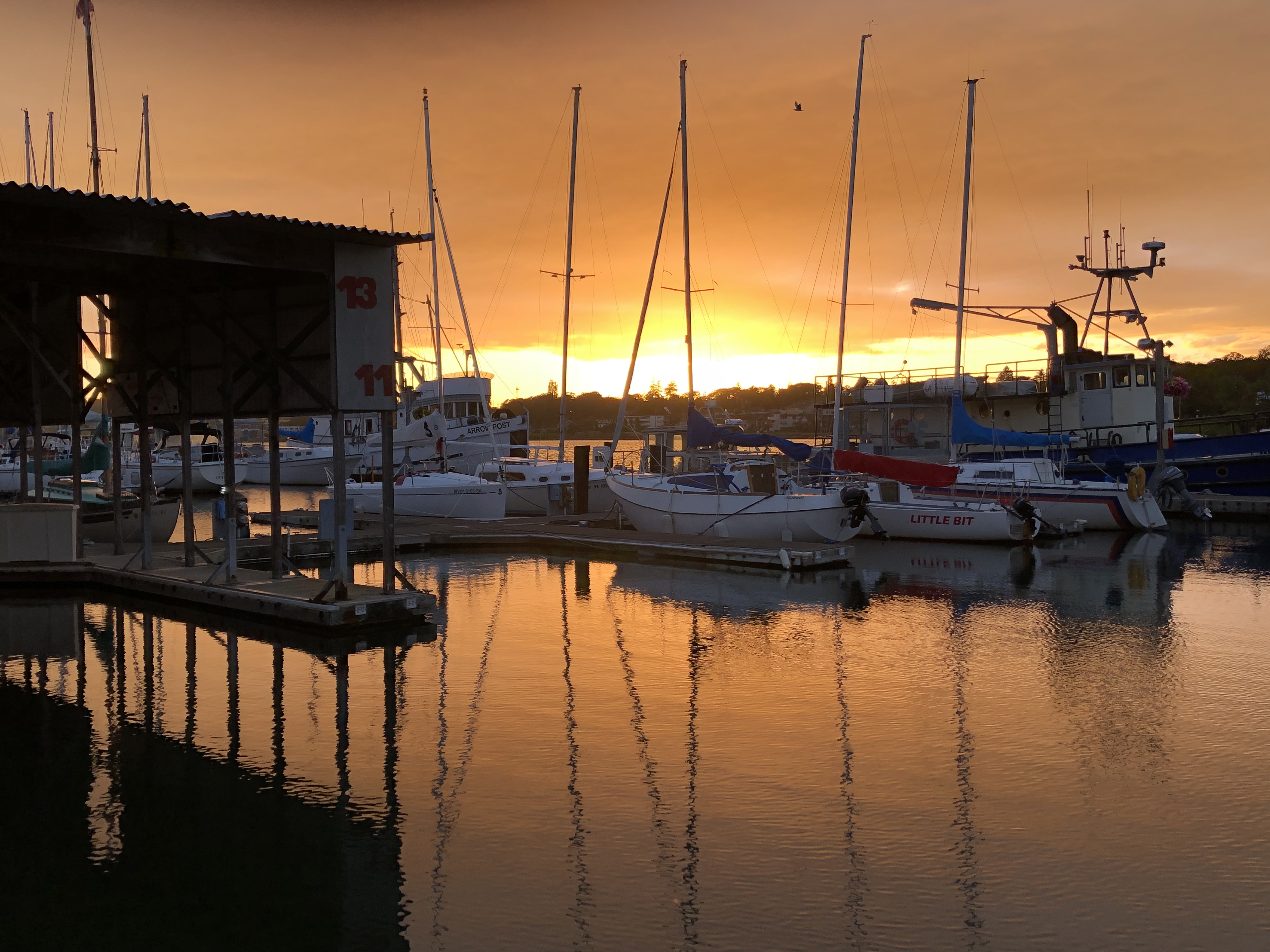 after-the-rain.org / Sunset at the marina