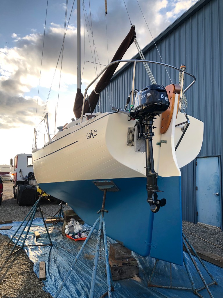 after-the-rain.org / Flicka 20 bottom paint