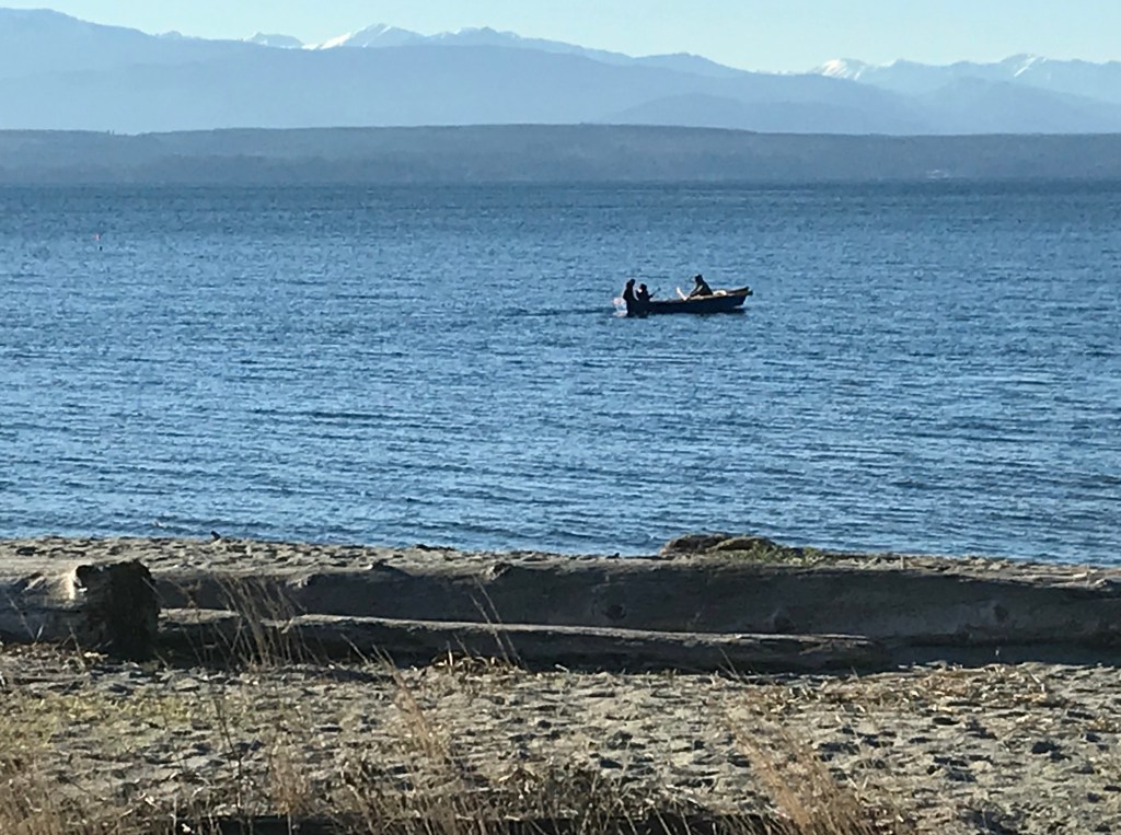 after-the-rain.org / Rowboat on Puget Sound