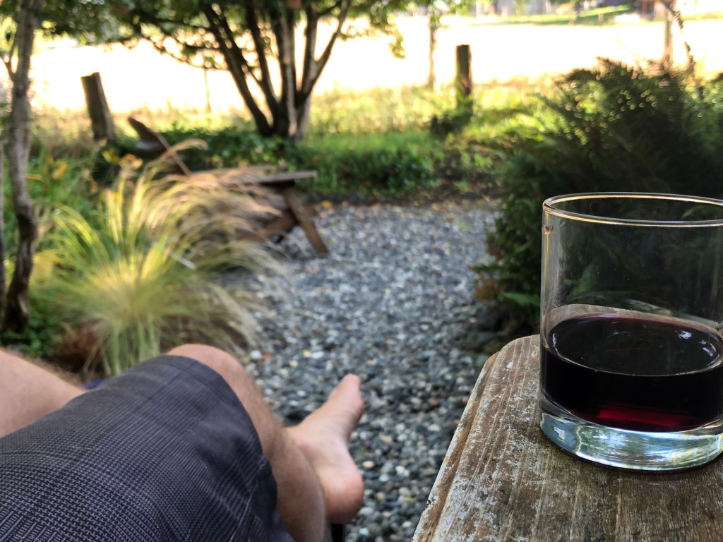 after-the-rain.org / Wine on the back deck